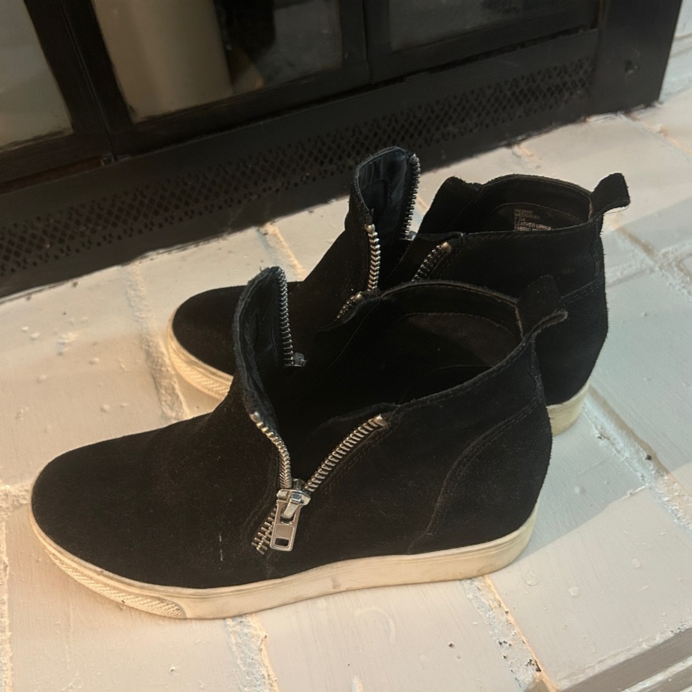 Steve Madden Black Suede Zip-Up Sneakers